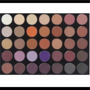 35 eyeshadow palette new never used or swatched